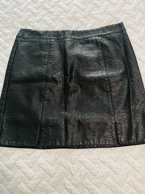 Love Riche Black Croc-Embossed Faux Leather Mini Skirt